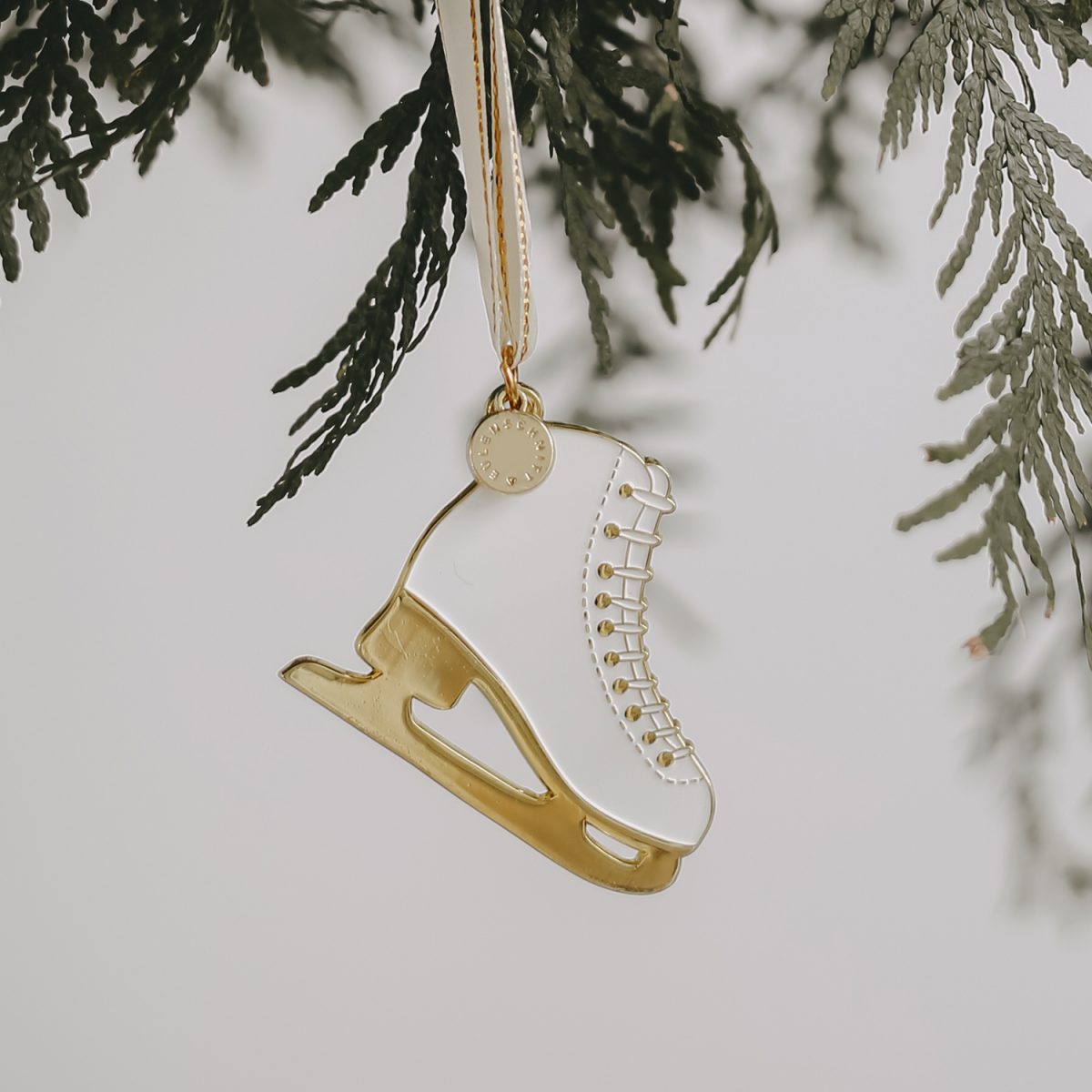 Eulenschnitt Weihnachtsbaumschmuck Schlittschuhe