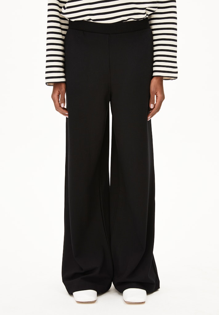 Himaari Jersey Palazzohose in Schwarz von Armed Angels