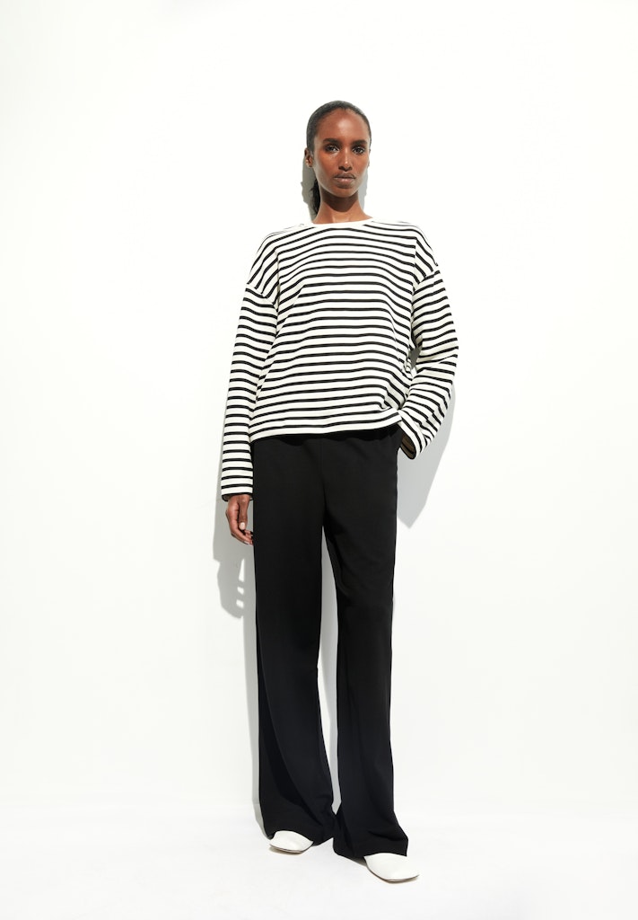 Himaari Jersey Palazzohose in Schwarz von Armed Angels