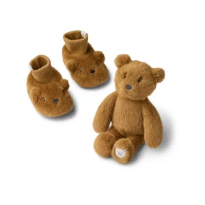 brauner Teddybär und passende Babyschuhe als Baby Geschenkset