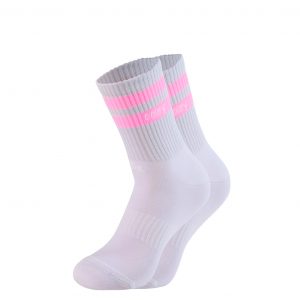 Weiße Socken von Ooley mit 2 breiten neon Pinken Streifen