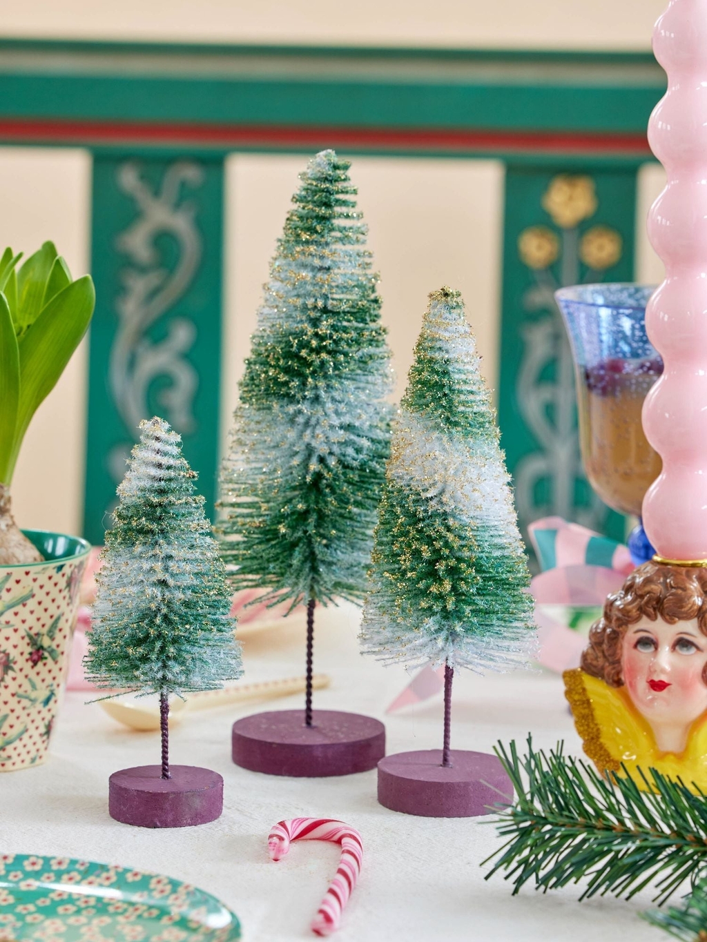 Set aus 3 glitzernden Weihnachtsbäumen in grün von Rice