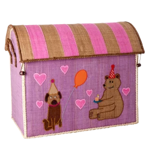 Großes Raffia Aufbewahrungshaus von Rice mit Motiv Party Animals In lila mit Pink gestreiftem Dach und auf der Vorderseite ein Hund und ein Bär mit Partyhüten