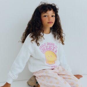 TNS KIDS DAY1 GIRL 072 Smiley Sweatshirt